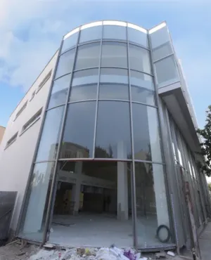 المبنى التجارى للسید نصر والدکتور کریمی فرد