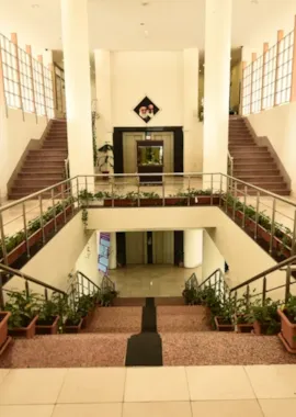 بلدیة المنطقة 13