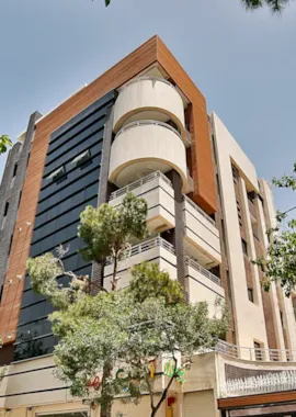 ساختمان مسکونی آقای مهندس فرهنگ