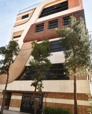 ساختمان مسکونی آقای مهندس هرندی