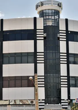 ساختمان مسکونی آقای دکتر اعتصامی