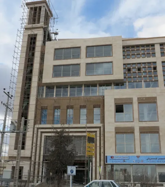 ساختمان مسکونی آقای مهندس ارفع 